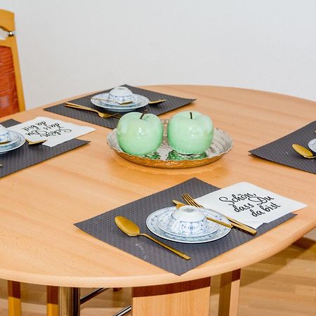 Schoene 2-Raum-Wohnung Im Zentrum Waltershausens Luaran gambar
